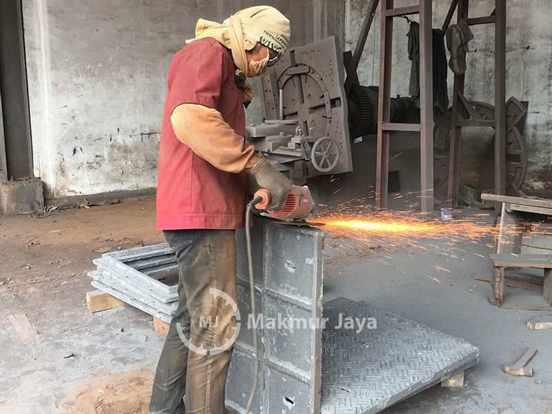 prodeusen-manhole-cover-murah